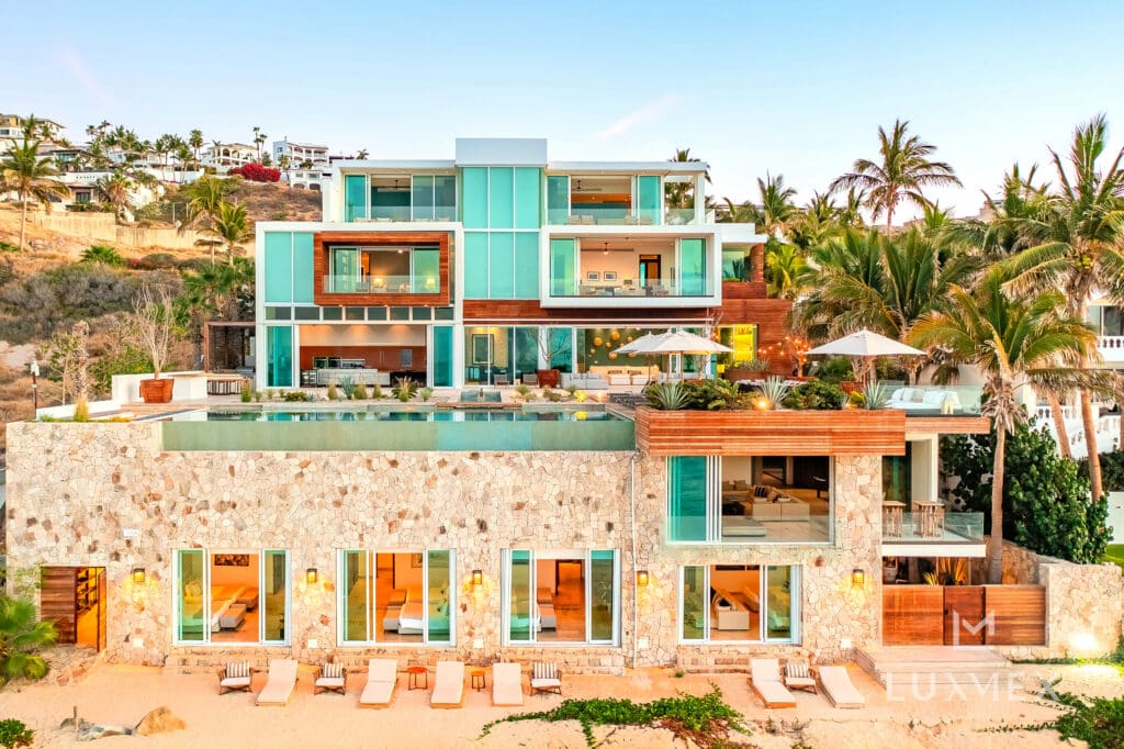 Cabo Villa 3 Font View